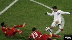 Benny Feilhaber estuvo cerca del gol, pero la buena marca ghanesa anuló a los jugadores estadounidenses que se despidieron de Sudáfrica.