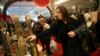 Thanksgiving : le « shopping » face à la tradition