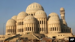 ARSIP - Pasukan khusus Irak berpatroli setelah mengalahkan militan ISIS dekat masjid raya dimana ISIS dideklarasikan pada tanggal 15 Juli 2014 oleh Abu Bakr al-Baghdadi di sisi timur Mosul, Irak, hari Kamis 19 Januari 2017. (foto: AP Photo/ Khalid Mohammed)