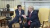 川普向安倍表达美国对亚太的承诺