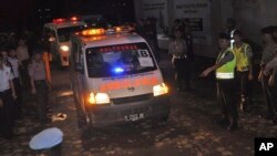 被處決後的毒犯屍體被印尼當局運走