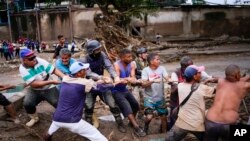 Fotos: Tragedia en Las Tejerías, Venezuela, por deslizamiento de tierra