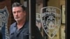 Une femme tuée par balle lors du tournage d'un film d'Alec Baldwin