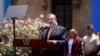 Presidente de Guatemala se reúne con activistas nicaragüenses excarcelados por Daniel Ortega