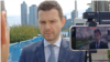 Во Скопје има Влада која, да го парафразирам премиерот, „нема само да мафта со европско знаменце, а во позадина да биде корумпирана, туку ќе има Влада која што на дело ќе покажува како се реформира правосудството и јавната администрација“, вели Муцунски. 