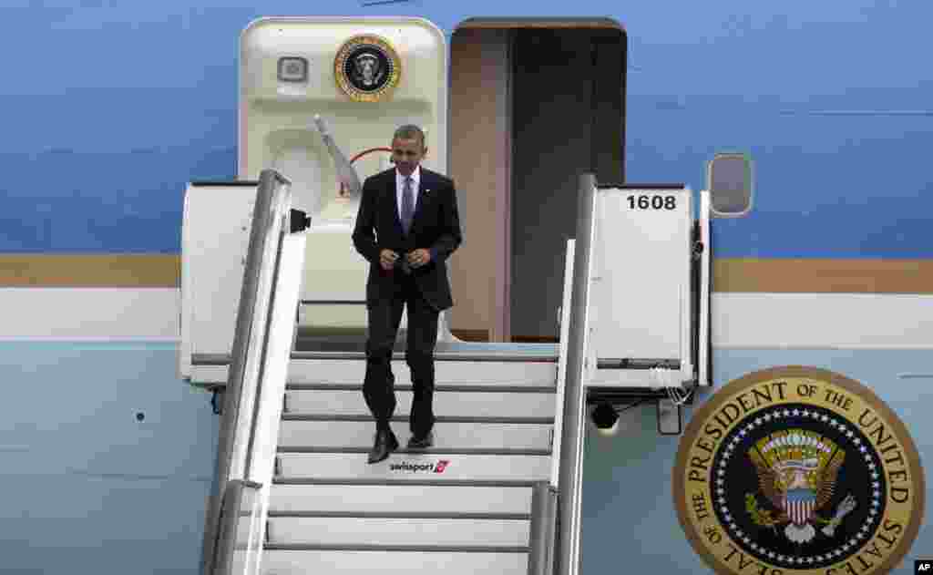 AQSh Prezidenti Barak Obama Katta Yettilik yig'ini uchun Bryusselga yetib keldi, 4-iyun, 2014-yil.