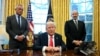Trump anuncia aranceles a México y Canadá para el 4 de marzo; Sheinbaum confía en llegar a acuerdo 