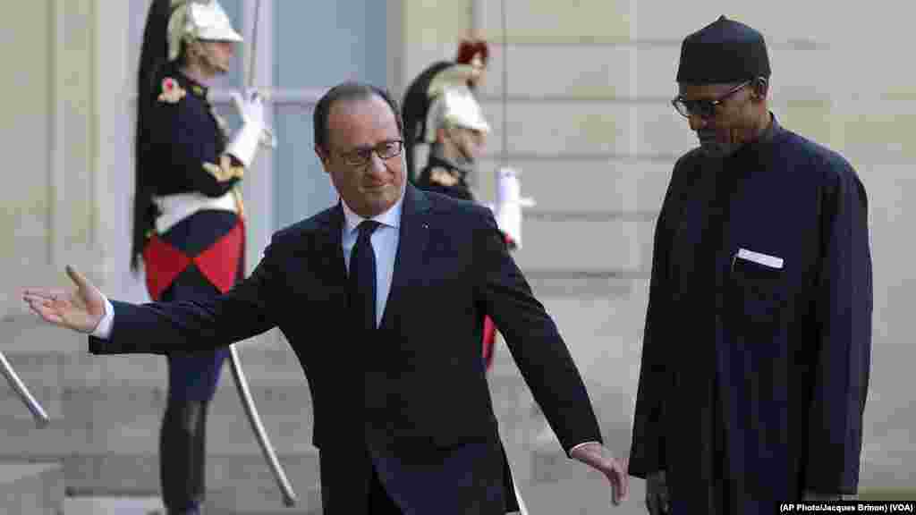 Shugaba Francois Hollande (Daga Dama) Na Marabtar Shugaba Muhammadu Buhari A Fadar Elysee