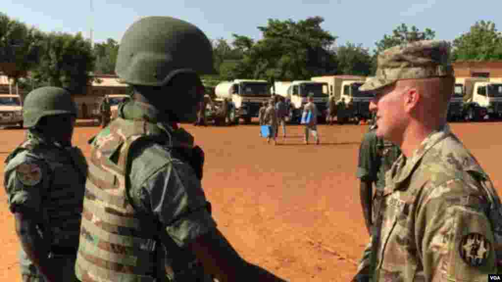 Amurka ta tallafawa Nijar da horas da 'yan sanda 250 tare da ba su tallafin motoci 50 da wasu kayan aiki domin su dakile barazanar Boko Haram a kasar. Satumba 06, 2016