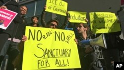El fiscal general y también secretario de Justicia, Jeff Sessions, advirtió a cuatro ciudades sobre entrega de fondos para combatir el crimen.
