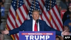 Rais wa zamani wa Marekani Donald Trump akizungumza wakati wa kampeni ya uchaguzi wa 2024 katika mji wa Erie, jimbo la Pennsylvania, Julai 29, 2023.