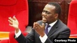 Le député tanzanien Zitto Kabwe lors d'une audience au parlement à Dar es Salaam, Tanzanie, sur une photo non datée.