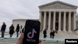 美国最高法院周五（1月17日）对中国短视频分享平台TikTok案件作出裁决，维持联邦法院之前作出的从本周日（1月19日）起在全美下架TikTok应用软件，除非其母公司字节跳动做出从TikTok撤资的决定。