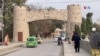 په غارونو کې مېشتې کورنۍ