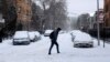 Через арктичний холод в США скасовують авіарейси, закривають школи і сперечаються щодо глобального потепління