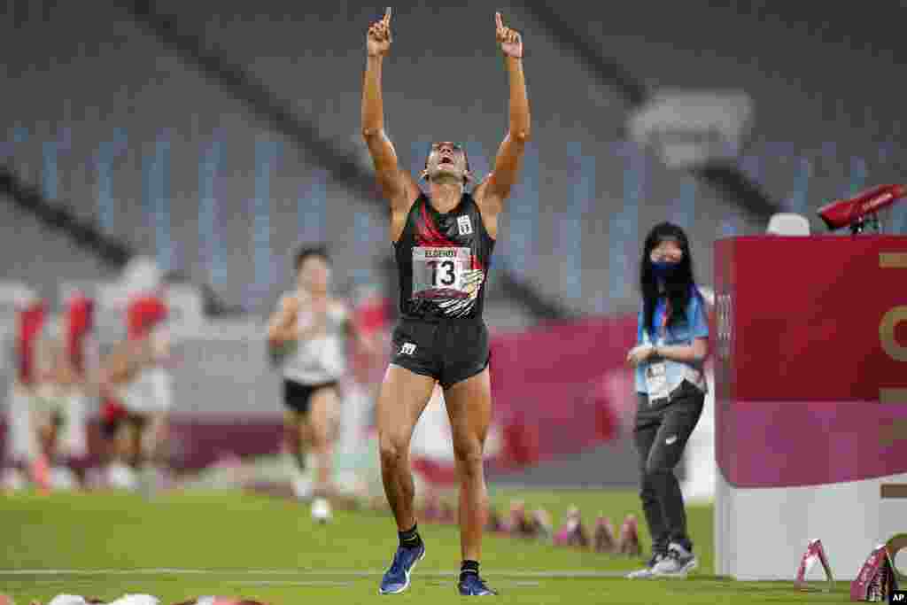 Ahmed Elgendy of Egypt celebrates after placing second at the men's modern pentathlon at the 2020 Summer Olympics, Saturday, Aug. 7, 2021, in Tokyo, Japan. (AP Photo/Andrew Medichini)