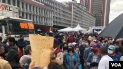 ARCHIVO - Protesta de profesores en el centro de Caracas, Venezuela. Noviembre 18, 2020.
