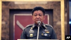 Juru bicara polisi Thailand Prawut Thavornsiri dalam sebuah konferensi pers di markas besar polisi di Bangkok, Thailand, Jumat, 4 September 2015.