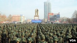 和田2月16日舉行反恐維穩誓師大會(博聞社圖片)