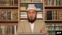 Qori rasmiy Toshkentning, ayniqsa, musulmonlarga nisbatan siyosatning ashaddiy tanqidchilaridan