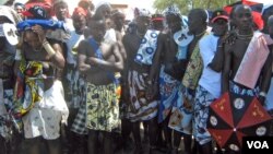 Mucubais no Munícipio de Virei, no Namibe (VOA/A. Chicoca)