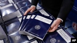 El presupuesto de Estados Unidos para 2021 que enviará el presidente Donald Trump al Congreso incluye también fondos para contrarrestar la influencia económica global de China.
