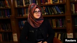 Hatice Cengiz, tunangan wartawan Jamal Khashoggi, saat diwawancarai Reuters di London, Inggris, 29 Oktober 2018.