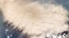 Imagen de satélite muestra volcán La Soufrière en erupción en isla de San Vicente.