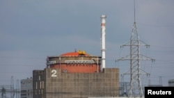 Una vista de la central nuclear ucraniana de Zaporiyia, controlada por Rusia, desde principios de la guerra, el 15 de junio de 2023.