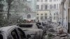Ruska raketa pogodila stambenu zgradu u Lavovu, SAD šalju kasetnu municiju Ukrajini