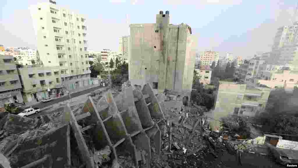 Hotuna da Dumi-Duminsu daga Gaza da Isra'ila, Agusta 26, 2014