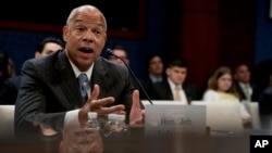 El ex Secretario de Seguridad Nacional de Barack Obama declaró en audiencia de la Comisión de Inteligencia del Senado sobre la interferencia rusa a las elecciones de EE.UU. Junio 21, 2017.
