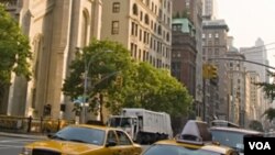 El alcalde de la ciudad, Michael Bloomberg, condenó el incidente diciendo que el ataque es contrario a todo lo que los neoyorquinos creen.