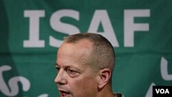 Panglima Tertinggi Militer di Afghanistan, Jenderal John Allen di ibukota Kabul (4/2).
