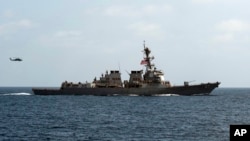 Medidas defensivas del destructor de la Armada de EE.UU. USS Mason habrían impedido que fuera atacado por un misil lanzado desde Yemen hacia el Mar Rojo.