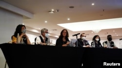 La delegación de la Comisión Interamericana de Derechos Humanos (CIDH) ofrece una conferencia de prensa en Bogotá, Colombia, el 7 de junio de 2021.