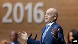 Gianni Infantino, président de la Fifa, donne un discours à Zurich, Suisse, le 26 février 2016.