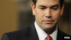 El senador calificó de inaceptable la actual política de EE.UU. en A.Latina.