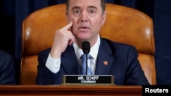 Le président du comité du renseignement de la Chambre des représentants , Adam Schiff , à Capitol Hill, à Washington, États-Unis. 15 novembre 2019. REUTERS / Joshua Roberts / Pool 