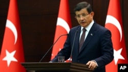Turkiya Bosh vaziri Ahmat Dovuto'g'li 