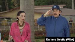 El presidente de Nicaragua, Daniel Ortega, junto a su esposa, la primera Dama Rosario Murillo, en una imagen de archivo (Foto: Daliana Ocaña/VOA)