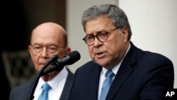 El secretario de Justicia, William Barr, emitió el lunes 29 de julio de 2019 una nueva directiva que limita aún más la solicitud de asilo en Estados Unidos.