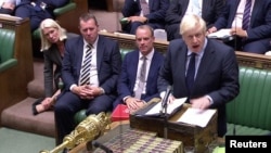 Boris Johnson, en déplacement lundi et mardi à New York pour l'assemblée générale des Nations unies, doit rentrer mercredi matin au Royaume-Uni.