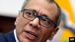 ARCHIVO - El vicepresidente de Ecuador, Jorge Glas, habla durante una entrevista en su oficina, en Quito, Ecuador, el 12 de septiembre de 2017.resident