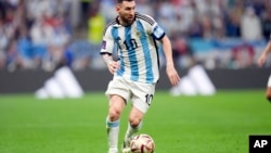 El argentino Lionel Messi en una imagen de archivo del partido final de la Copa del Mundo entre Argentina y Francia en el Estadio Lusail en Lusail, Qatar, el domingo 18 de diciembre de 2022. 