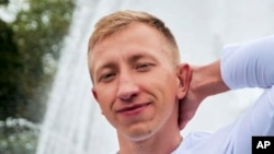 Nedatirana fotografija beloruskog centa za ljudska prava "Viasna" na kojoj je Vitalij Šišov, lider kijevske Beloruske kuće u Ukrajini, koja je pomagala Belorusima koji su pobegli iz svoje zemlje od progona. Šišov je pronađen obešen nedaleko od svoje kuće u Kijevu 3. avgusta 2021.