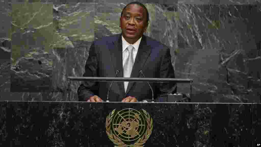 Uhuru Kenyatta, le chef de l'Etat du Kenya, prononce un discours lors de la 70e session de l'Assemblée générale de l'ONU, au siège des Nations unies, 28 septembre 2015.