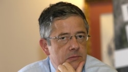 Roland Marchal joint par Eric Manirakiza