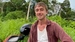 លោក Gerald Flynn អ្នកសារព័ត៌មានជនជាតិអង់គ្លេស ដែលត្រូវបានបណ្តេញចេញពីកម្ពុជា។ (រូបភាពផ្តល់ឱ្យ​ដោយ Kroy Punlok)