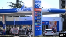 ARHIVA - Gasprom pumpa na Novom Beogradu, 8. januar 2025. (Foto: AFP/Oliver Bunić)